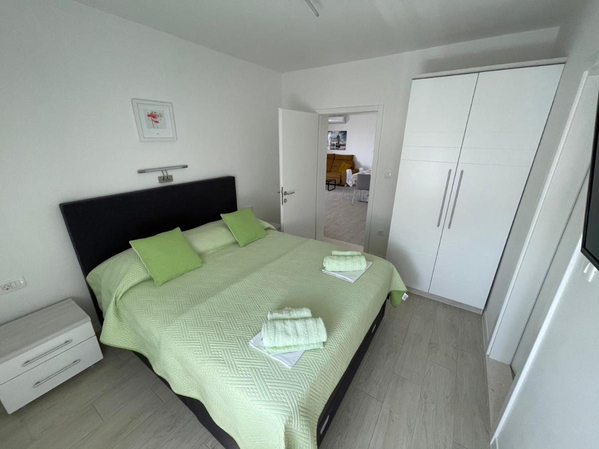 Apartman Mili Baška Voda エクステリア 写真